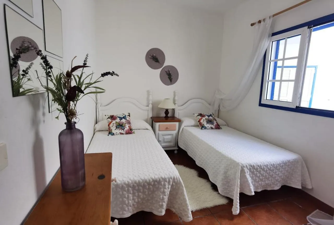 Apartamentoscasajulia La Santa 0*,  Spanyolország